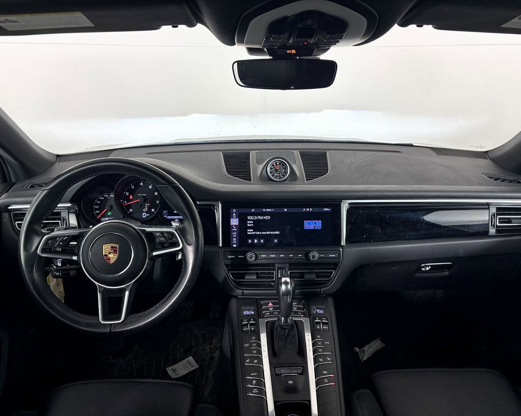 Thumbnail: 2019 Porsche Macan - 9