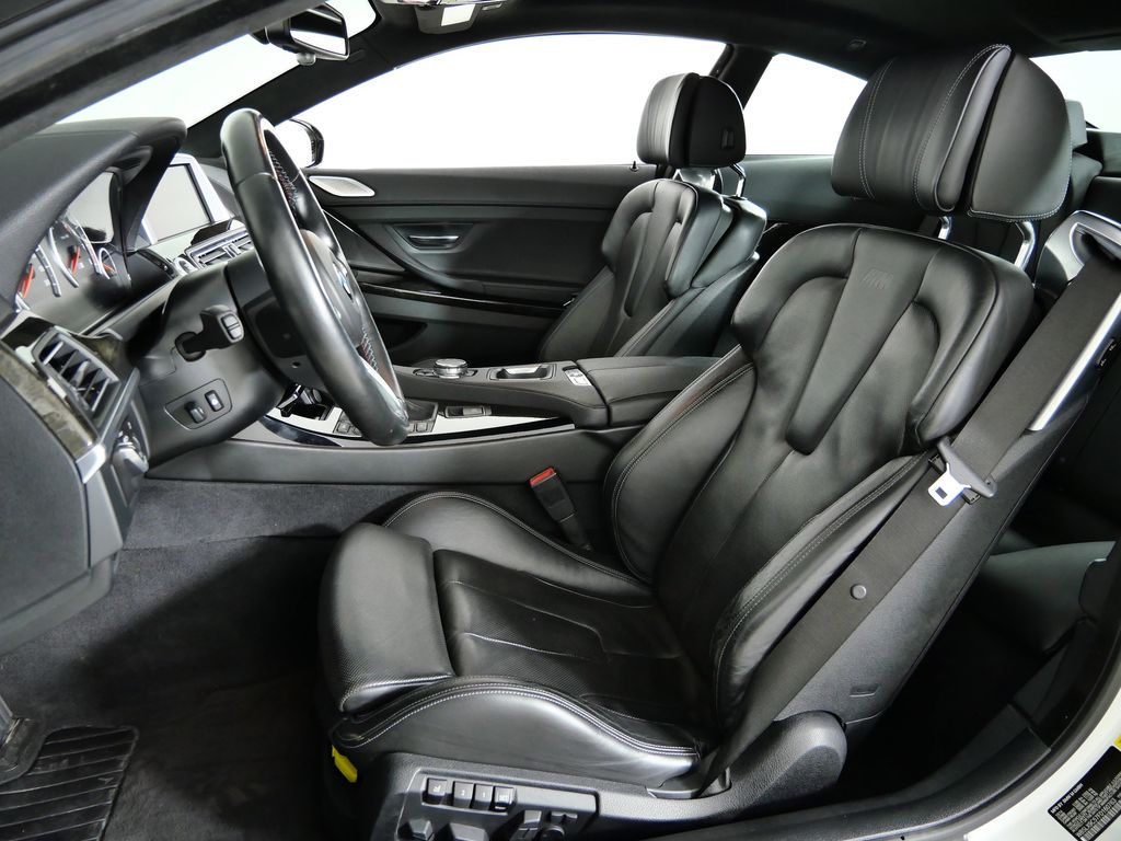 Thumbnail: 2015 BMW M6 - 31