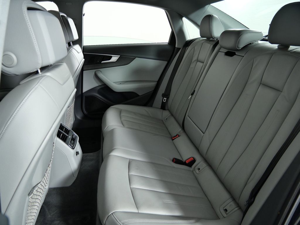 Thumbnail: 2018 Audi A4 - 32