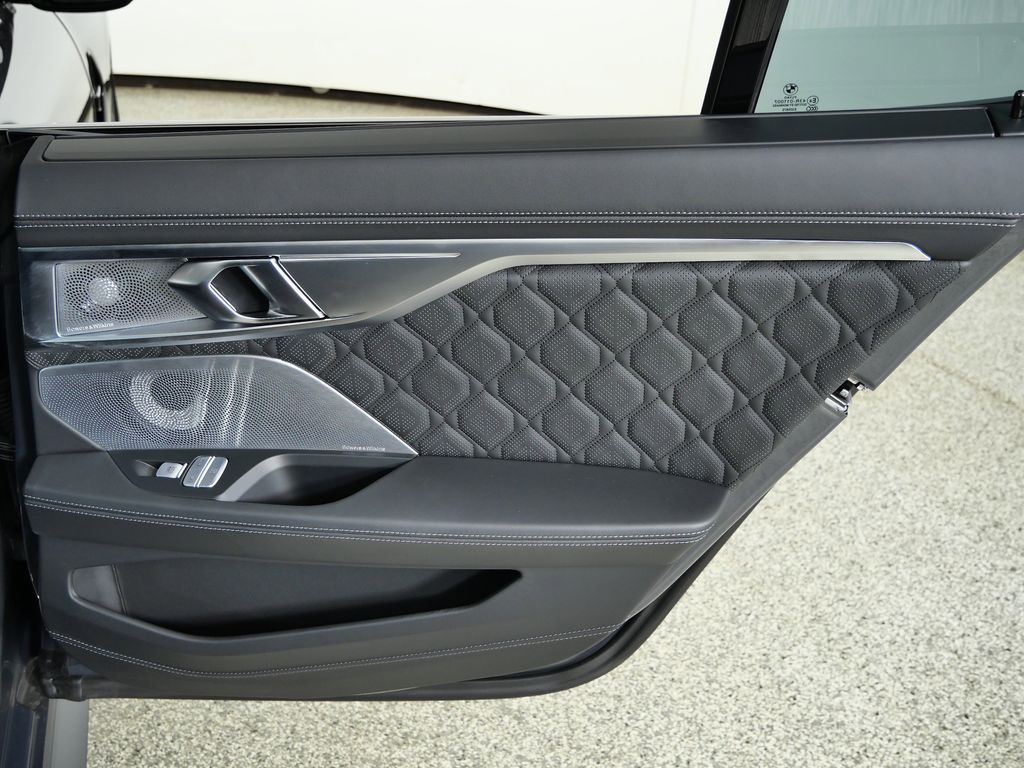 Thumbnail: 2025 BMW M8 - 24