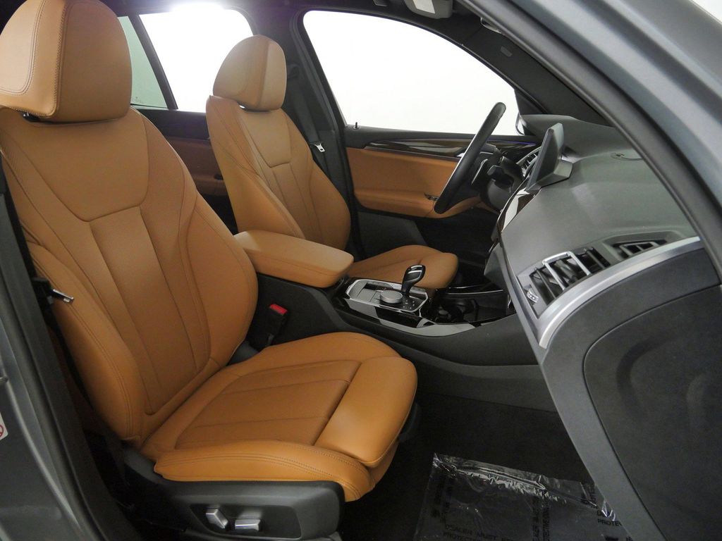 Thumbnail: 2023 BMW X3 - 21