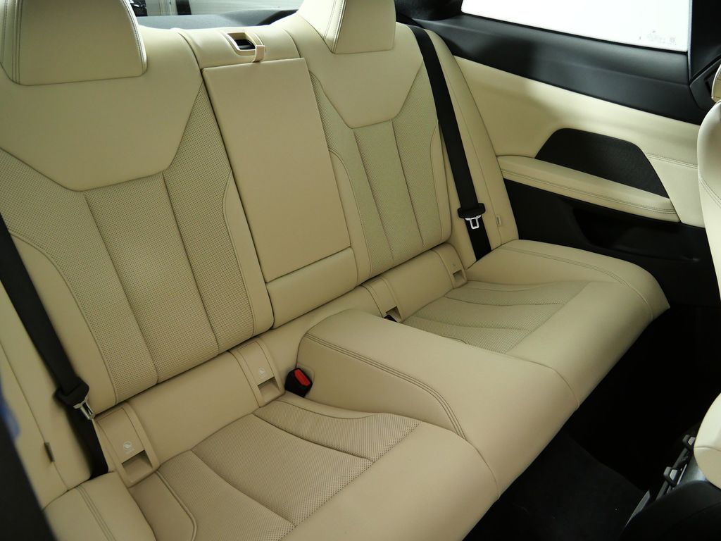 Thumbnail: 2026 BMW 4 Series - 25