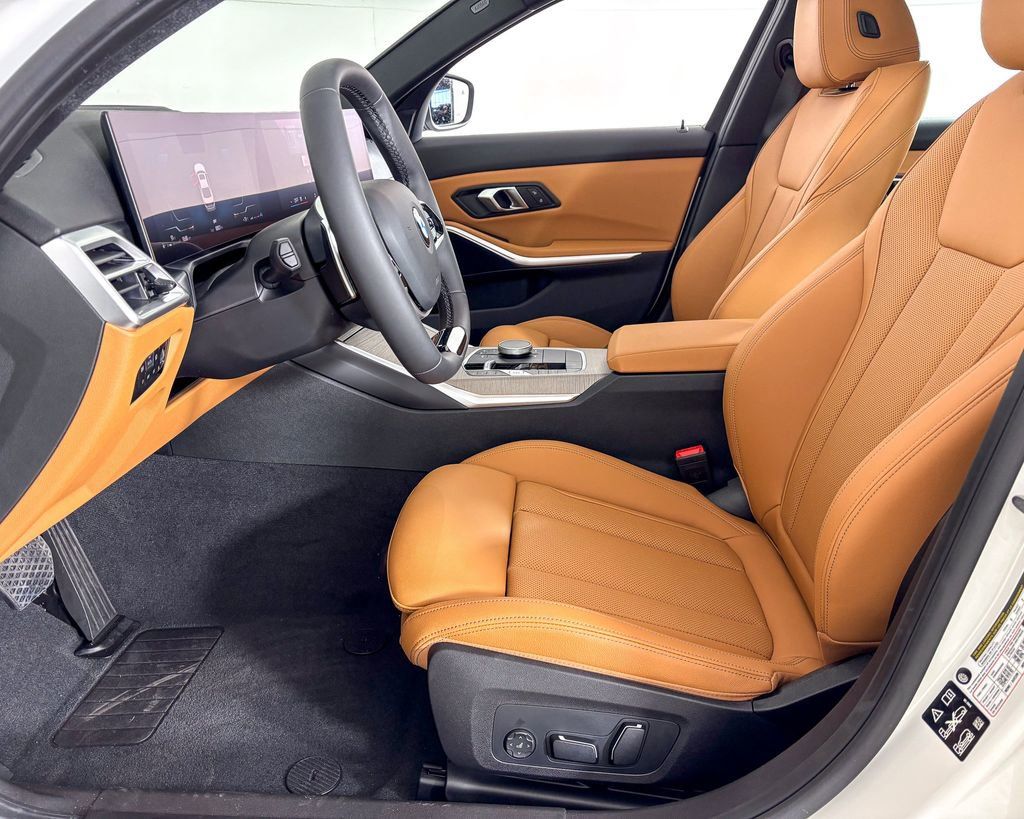 Thumbnail: 2025 BMW 3 Series - 32