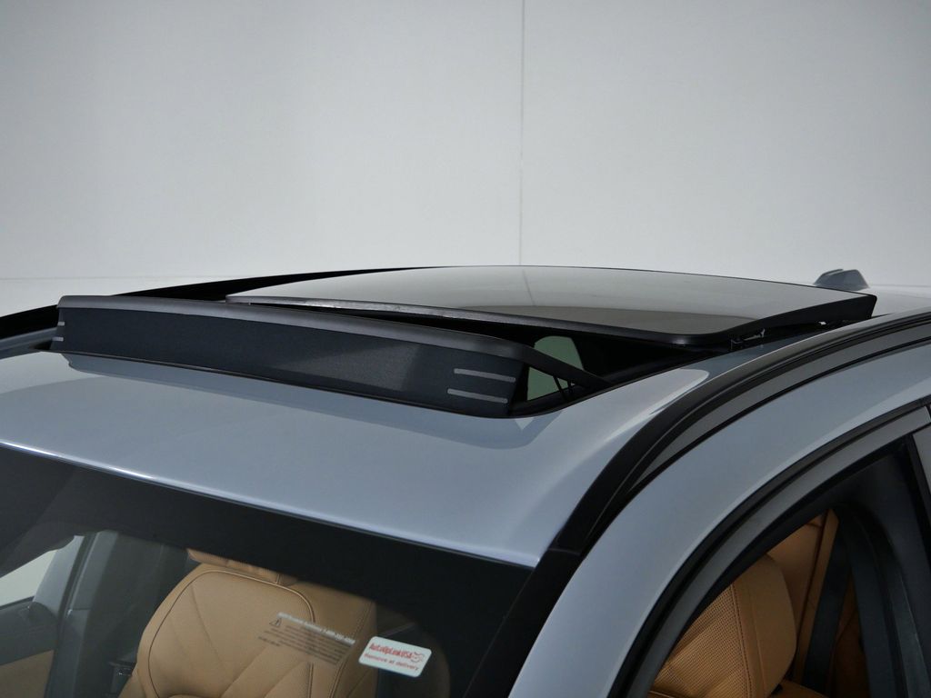 Thumbnail: 2026 BMW X5 - 18