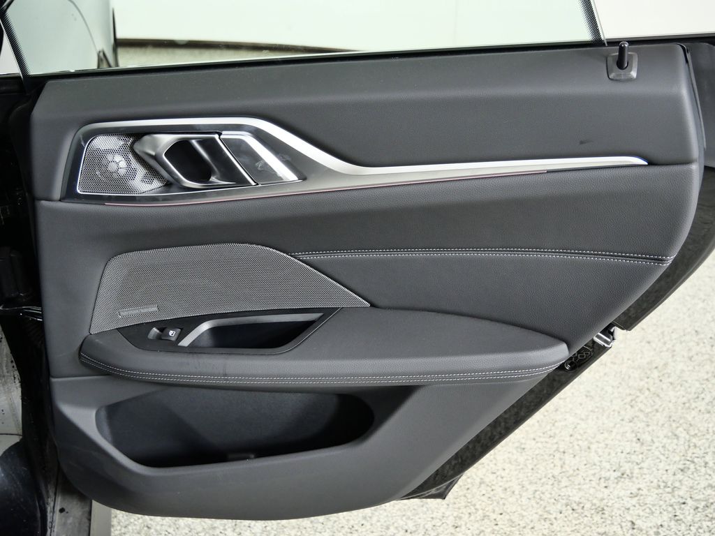 Thumbnail: 2025 BMW i4 - 29