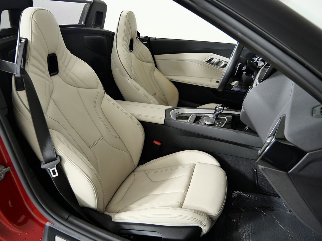 Thumbnail: 2024 BMW Z4 - 26