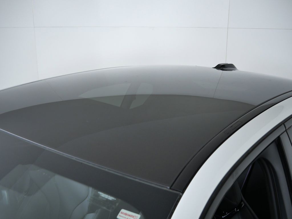 Thumbnail: 2026 BMW M5 - 18