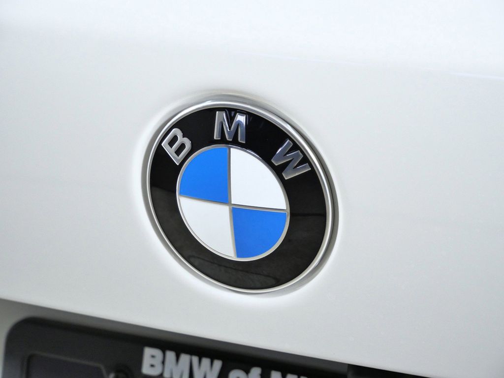 Thumbnail: 2026 BMW X5 - 11