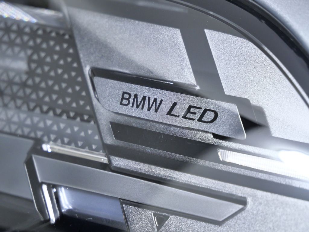 Thumbnail: 2026 BMW X5 - 4