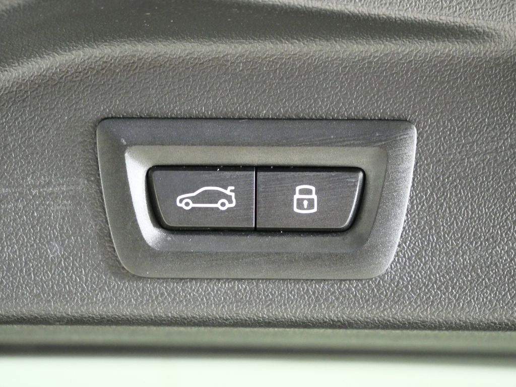 Thumbnail: 2025 BMW X5 - 35