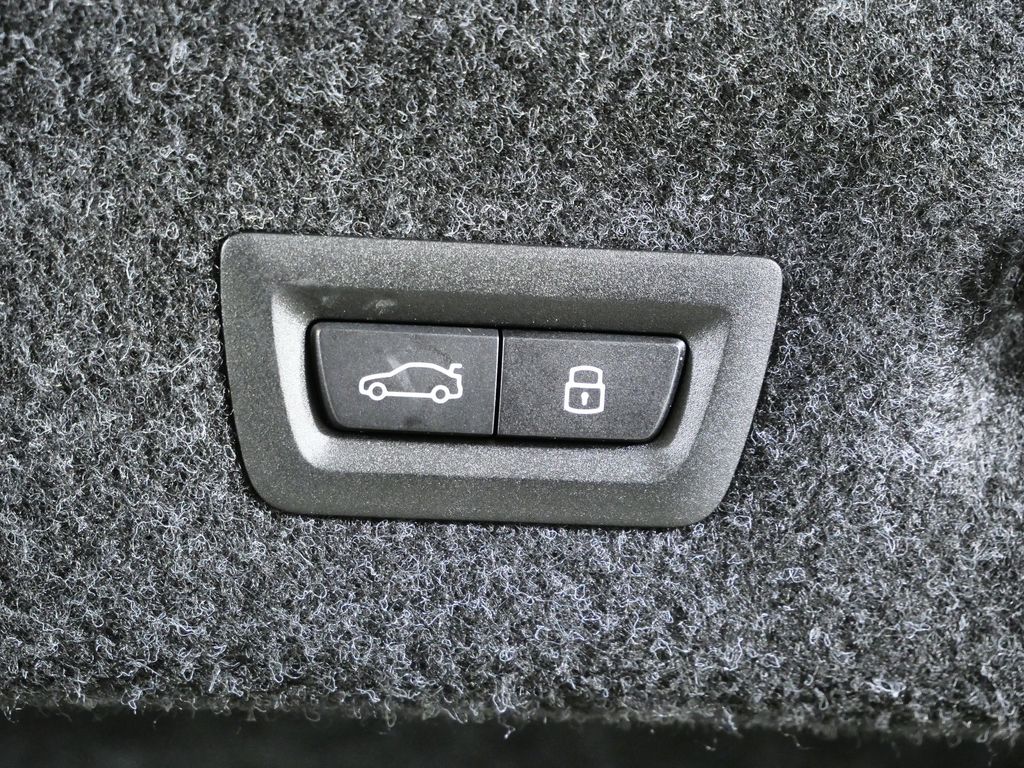 Thumbnail: 2026 BMW M4 - 26