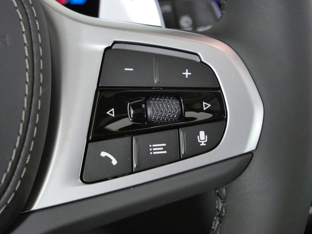 Thumbnail: 2026 BMW X5 - 42