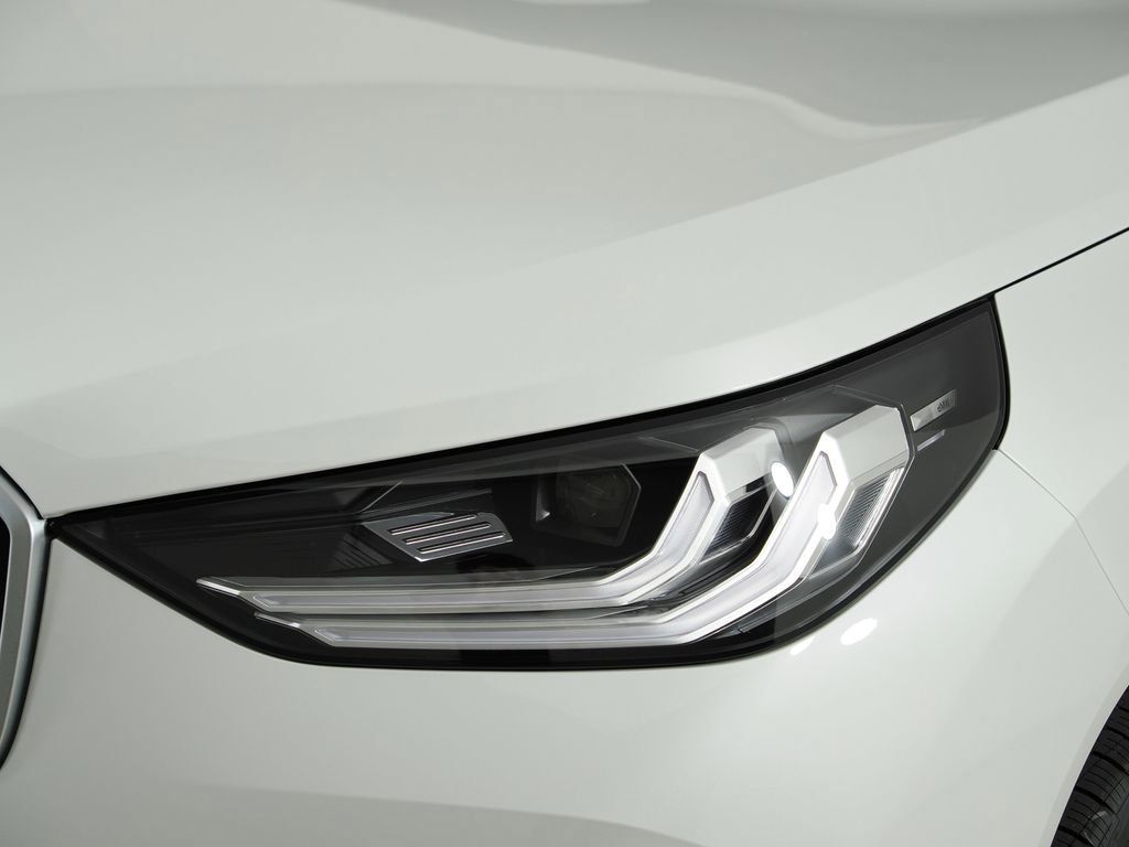 Thumbnail: 2025 BMW X3 - 18