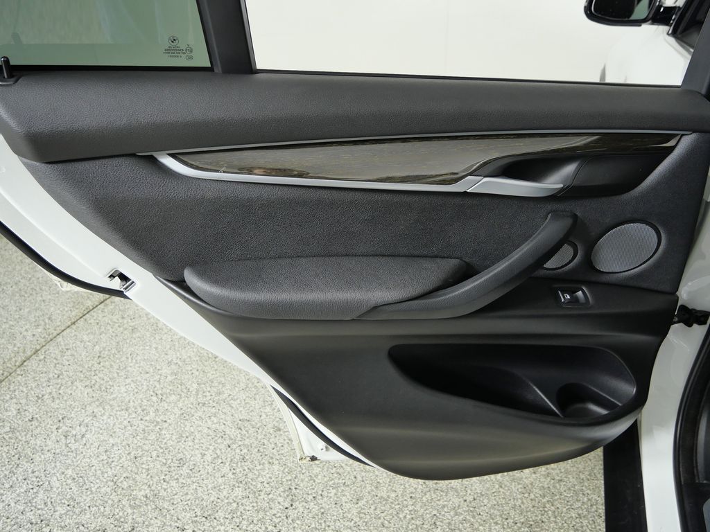 Thumbnail: 2017 BMW X5 - 30