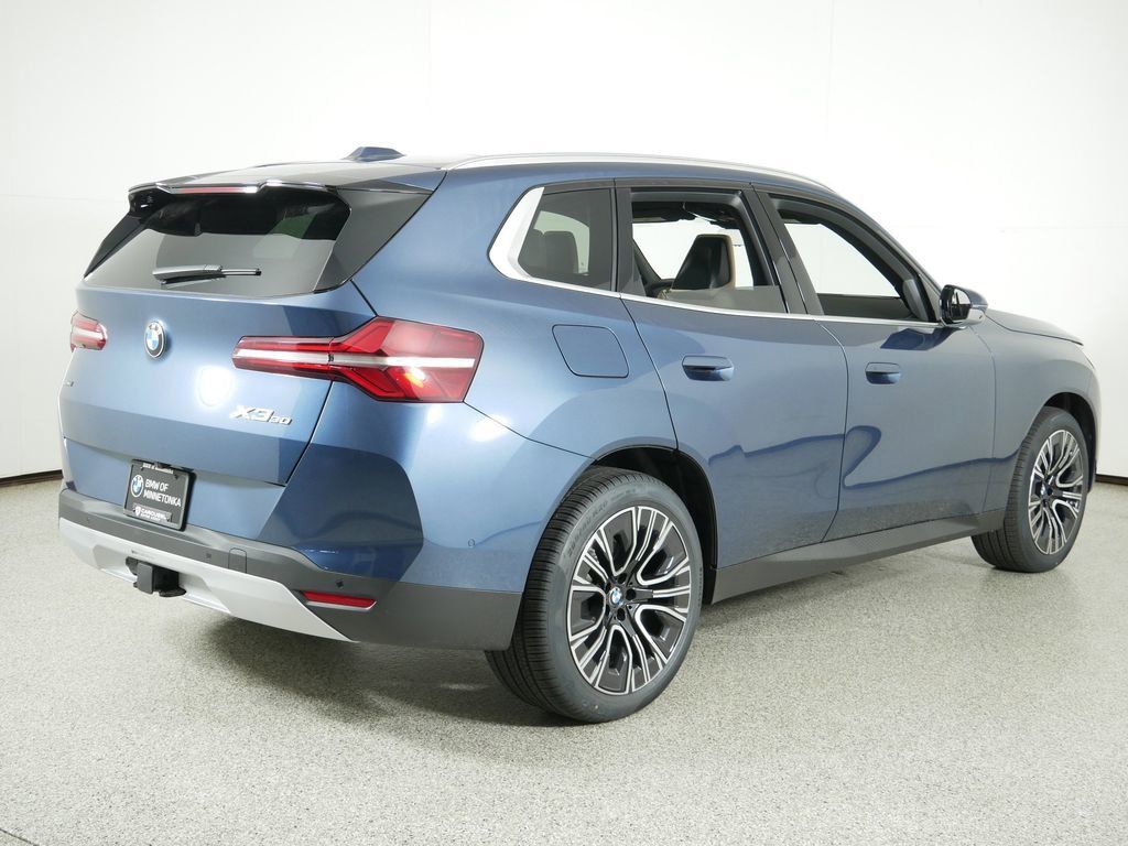 Thumbnail: 2025 BMW X3 - 10