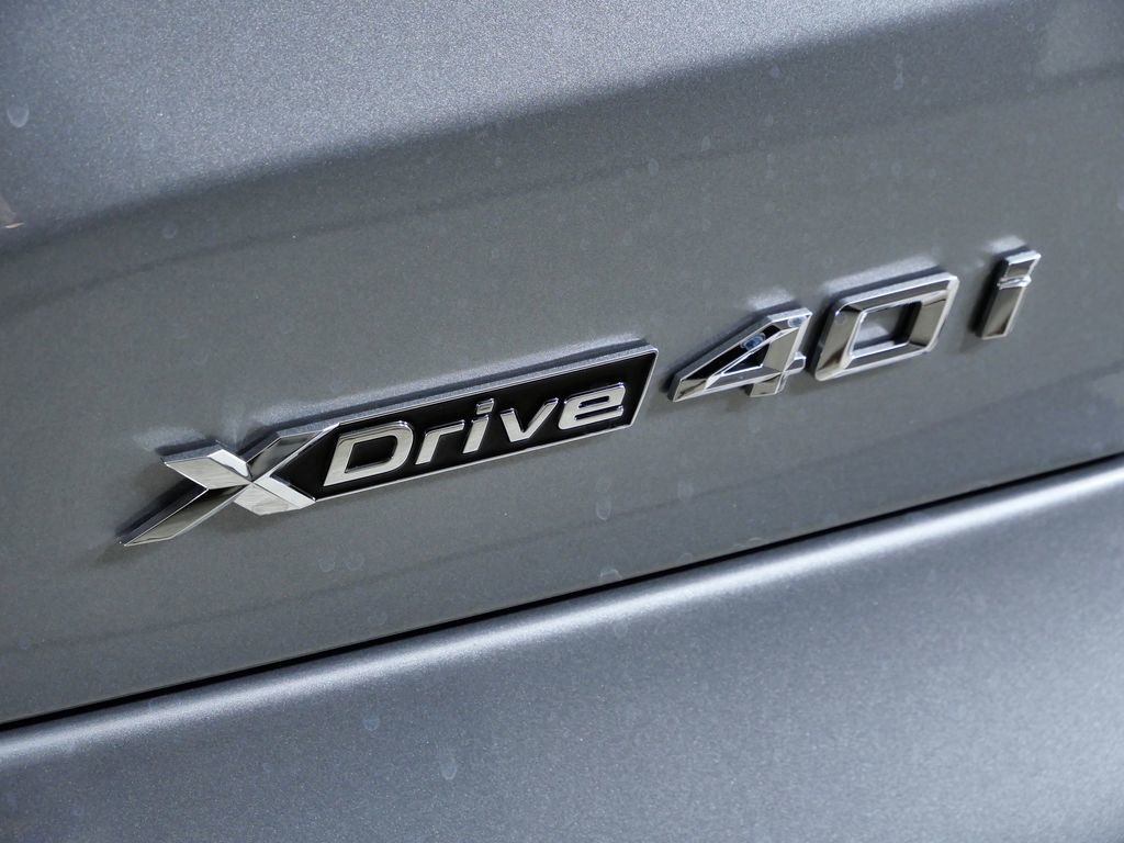 Thumbnail: 2026 BMW X5 - 14