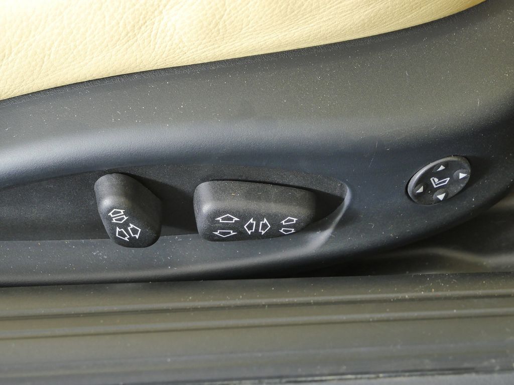 Thumbnail: 2008 BMW 6 Series - 21