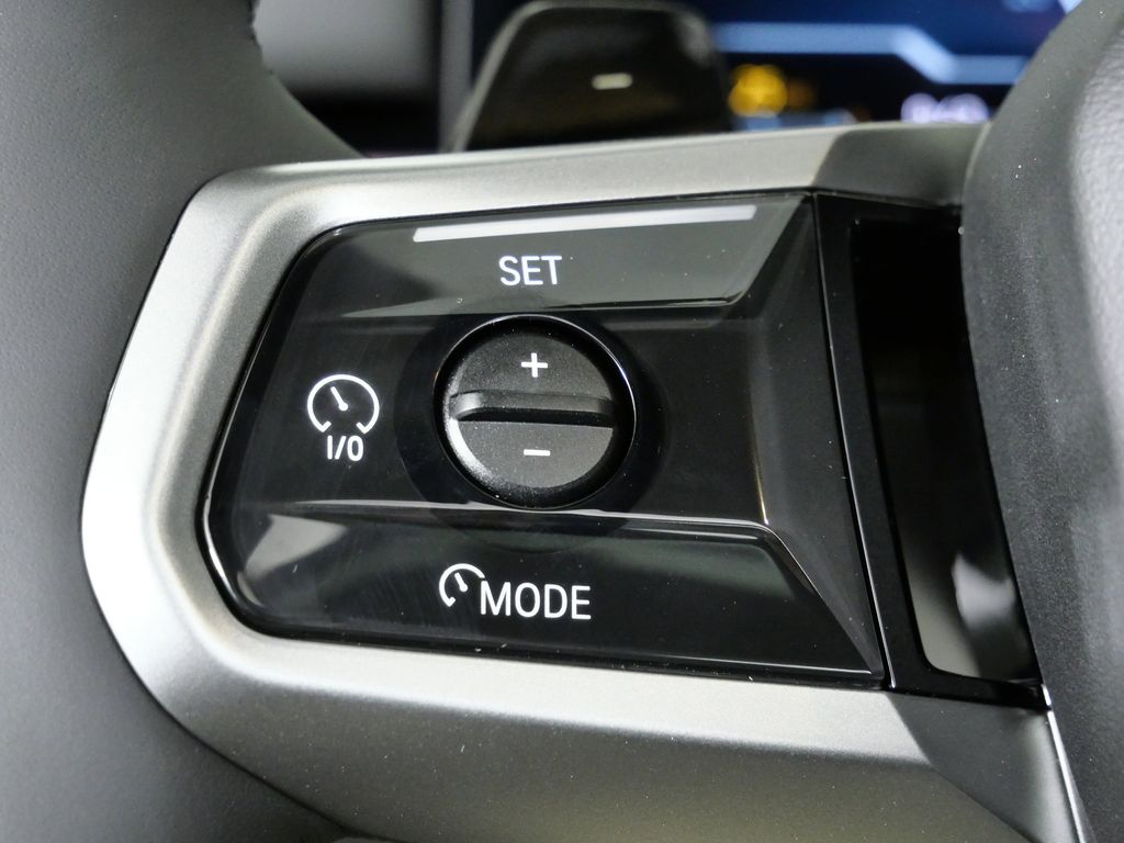 Thumbnail: 2026 BMW 5 Series - 38