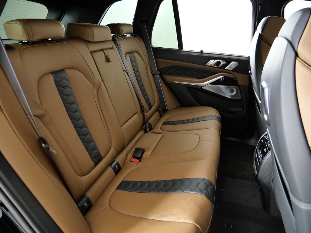 Thumbnail: 2026 BMW X5 - 27