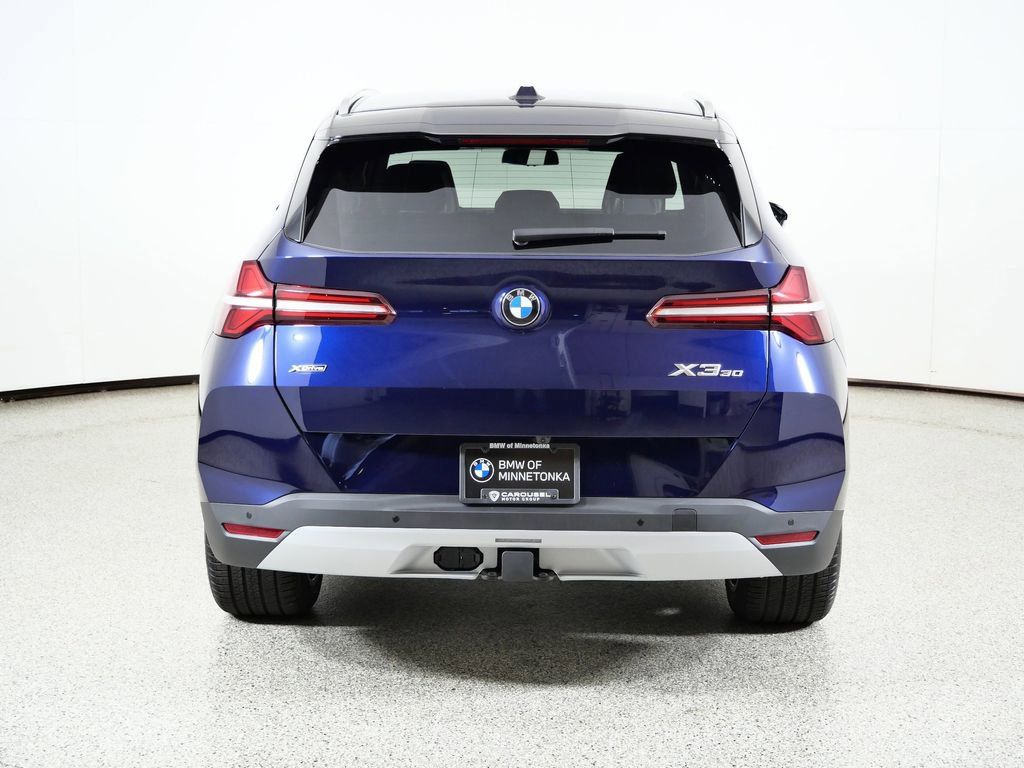 Thumbnail: 2026 BMW X3 - 12