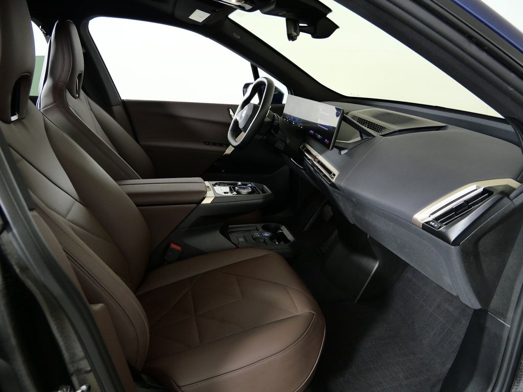 Thumbnail: 2025 BMW iX - 26