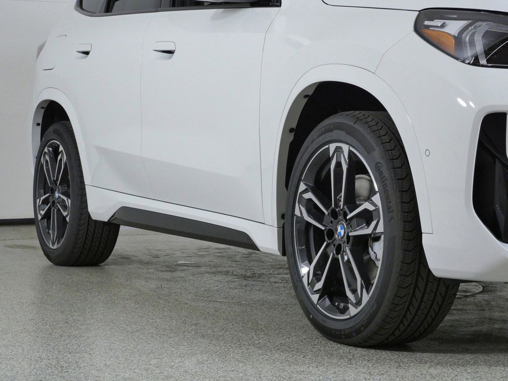 Thumbnail: 2026 BMW X1 - 6