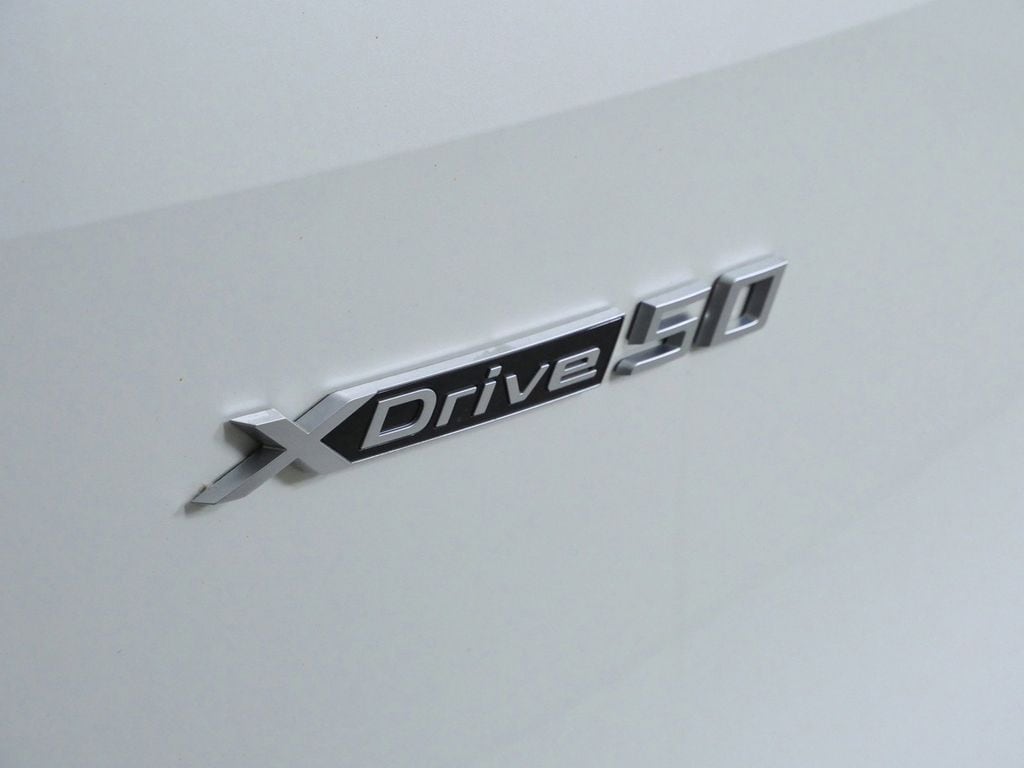 Thumbnail: 2024 BMW iX - 14