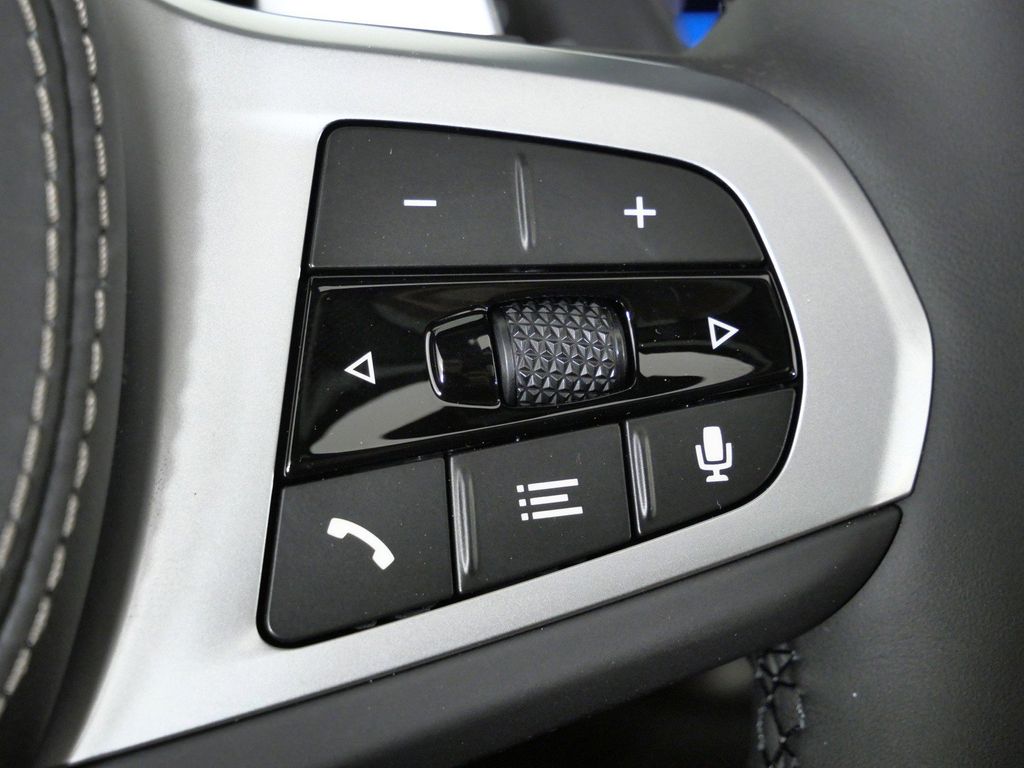 Thumbnail: 2026 BMW X5 - 42