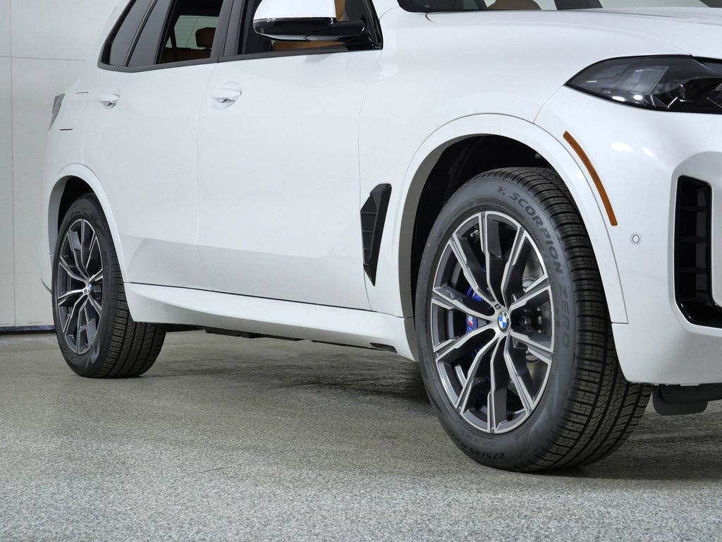 Thumbnail: 2026 BMW X5 - 6