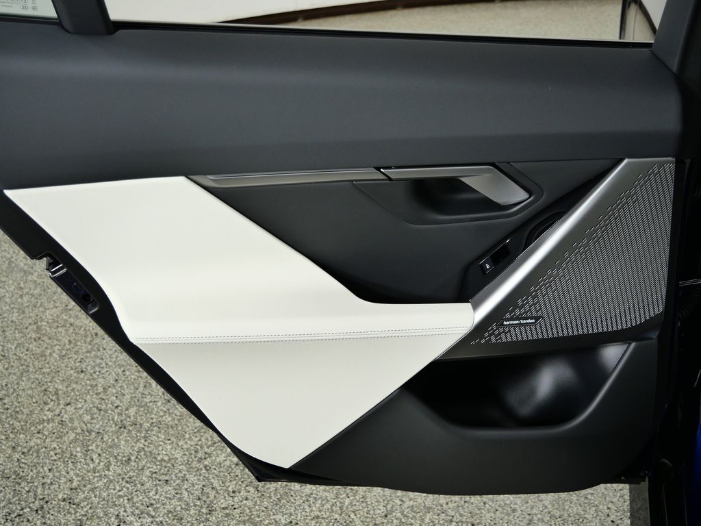 Thumbnail: 2026 BMW 5 Series - 29