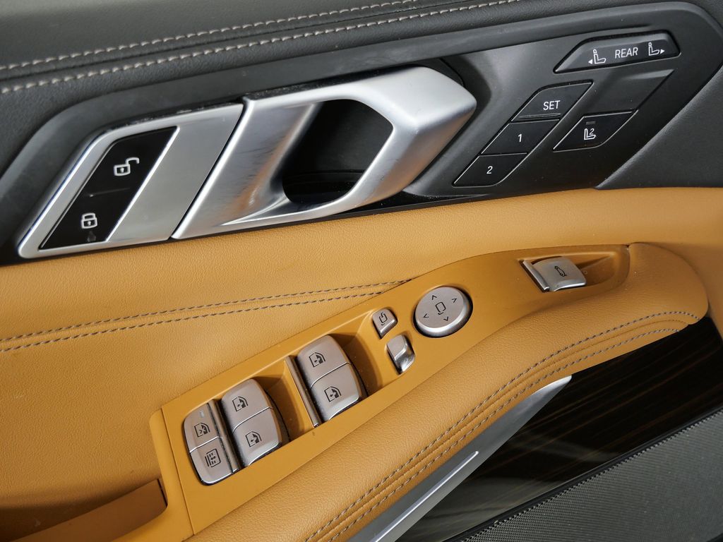 Thumbnail: 2023 BMW X7 - 44