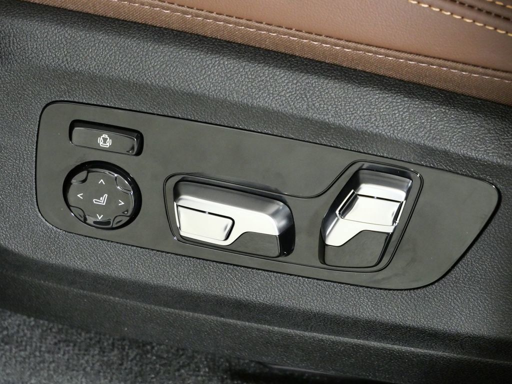 Thumbnail: 2026 BMW X5 - 41