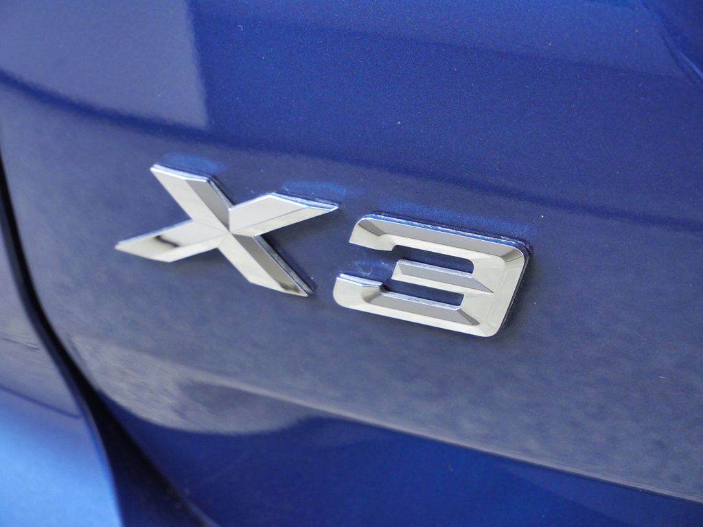 Thumbnail: 2022 BMW X3 - 14