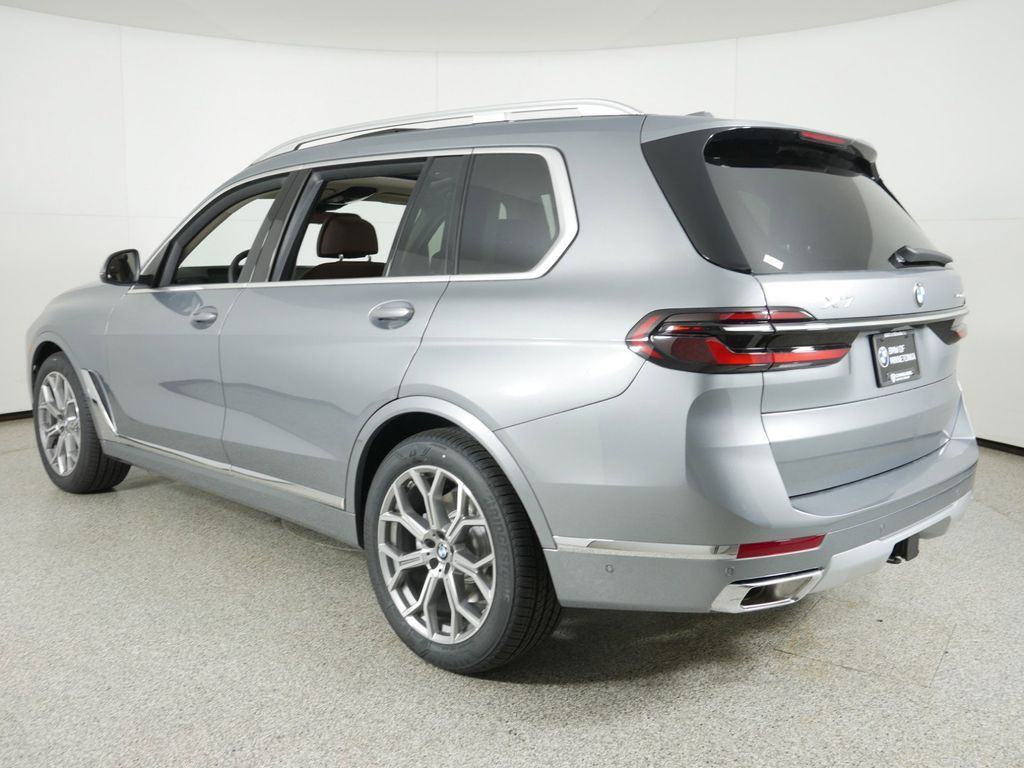 2025 BMW X7 xDrive40i 14