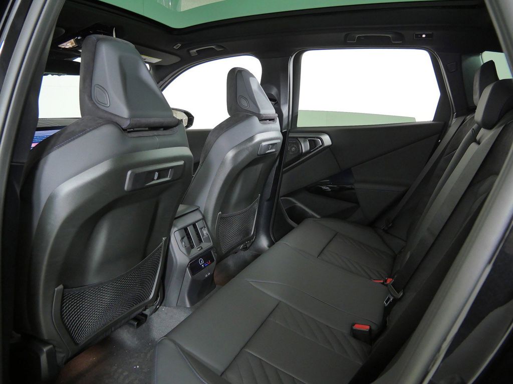 Thumbnail: 2026 BMW X3 - 31