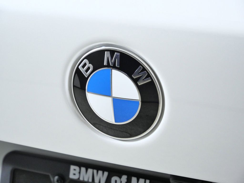 Thumbnail: 2026 BMW X5 - 11