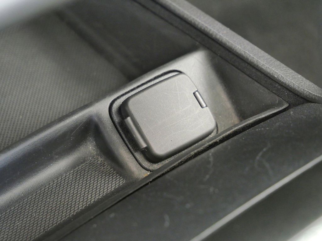 Thumbnail: 2013 Ford Fusion - 46