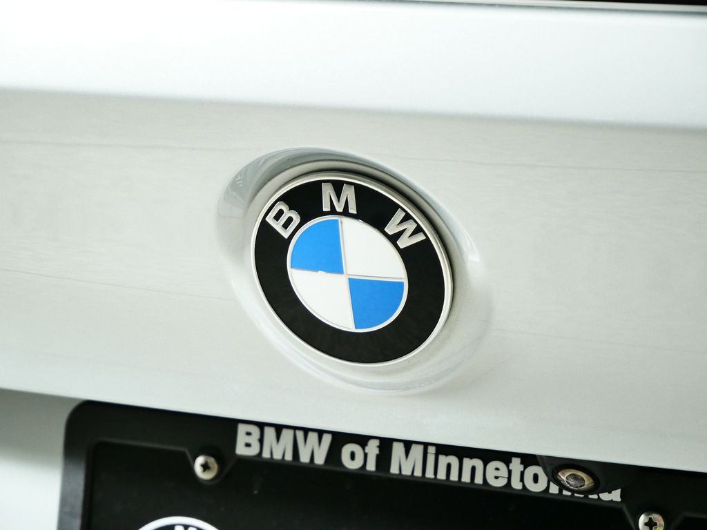 Thumbnail: 2019 BMW 6 Series - 11