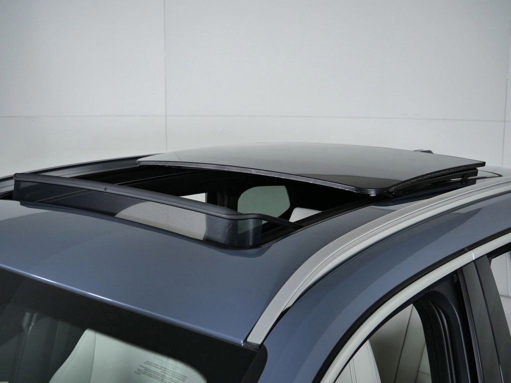 Thumbnail: 2026 BMW X1 - 19