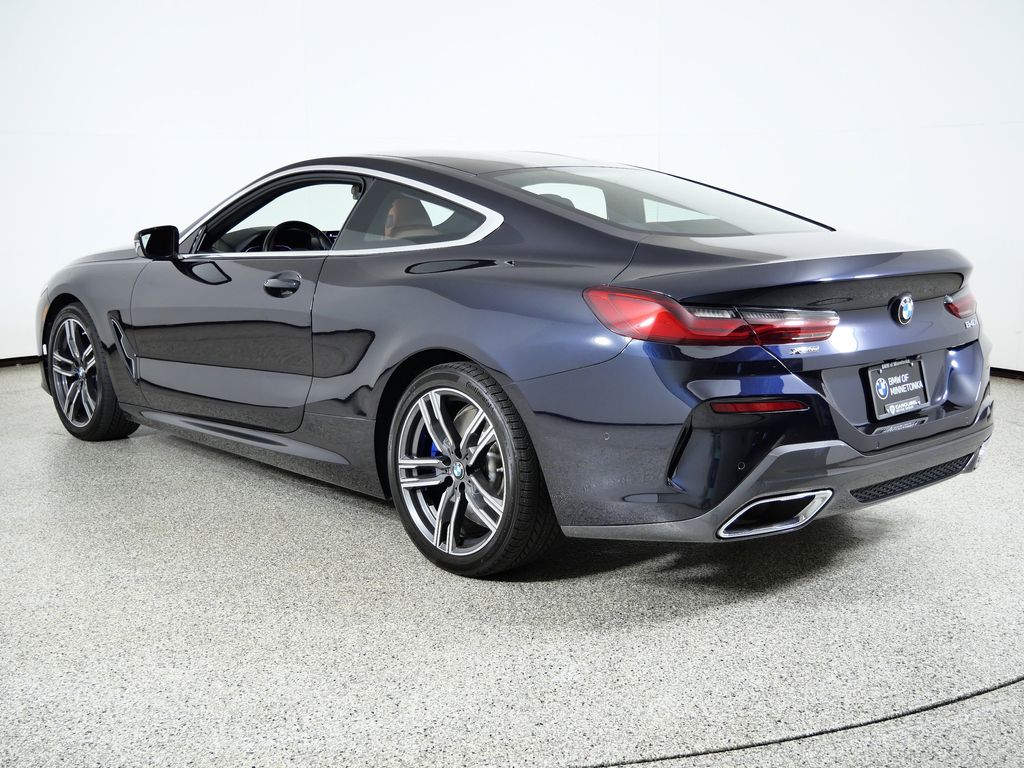 Thumbnail: 2024 BMW 8 Series - 17