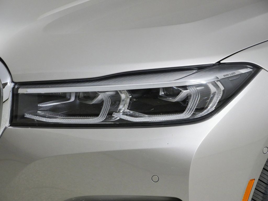 Thumbnail: 2022 BMW 7 Series - 3
