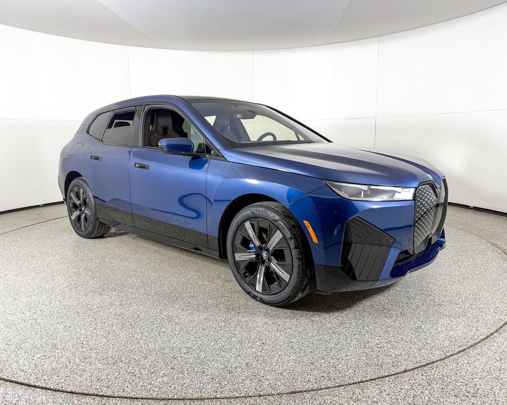 Thumbnail: 2025 BMW iX - 6