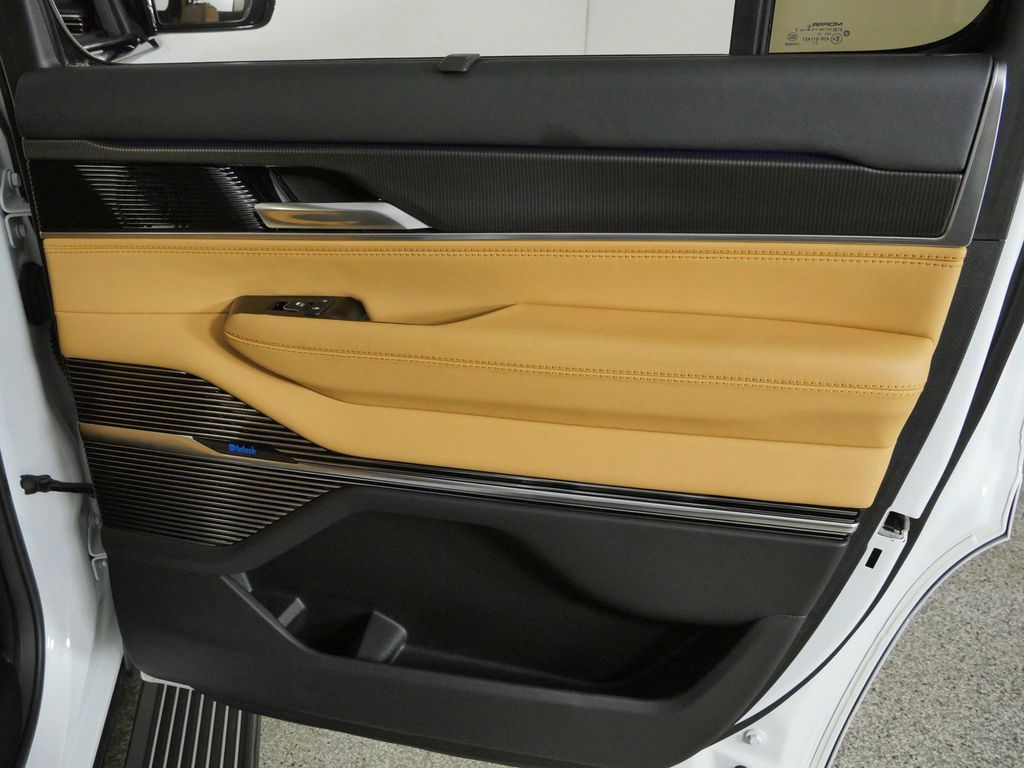 Thumbnail: 2023 Jeep Grand Wagoneer - 25