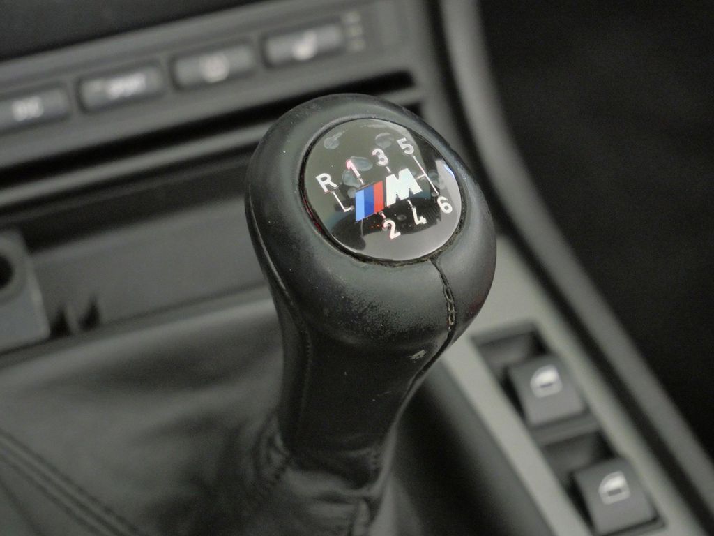 Thumbnail: 2004 BMW M3 - 43