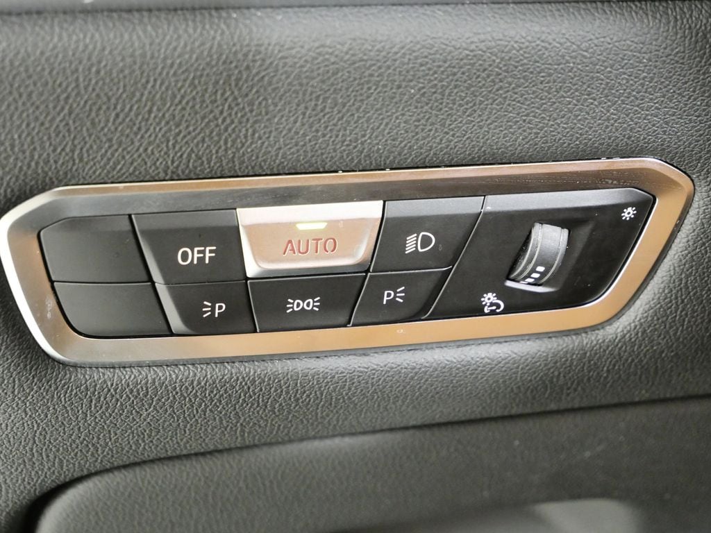 Thumbnail: 2023 BMW X7 - 46