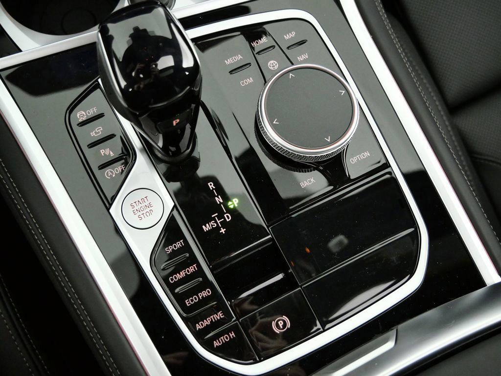Thumbnail: 2026 BMW 8 Series - 49