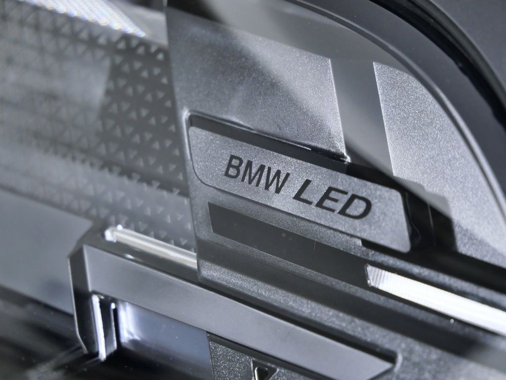 Thumbnail: 2026 BMW X5 - 4