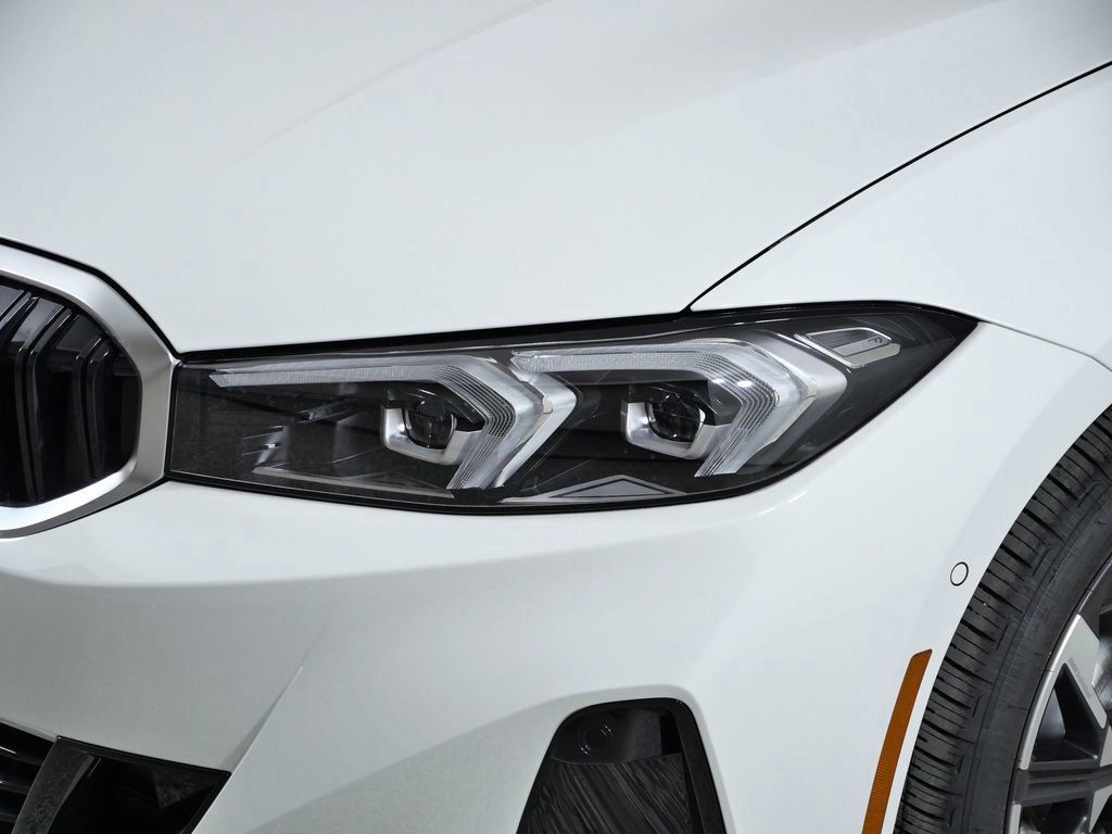 Thumbnail: 2026 BMW 3 Series - 4