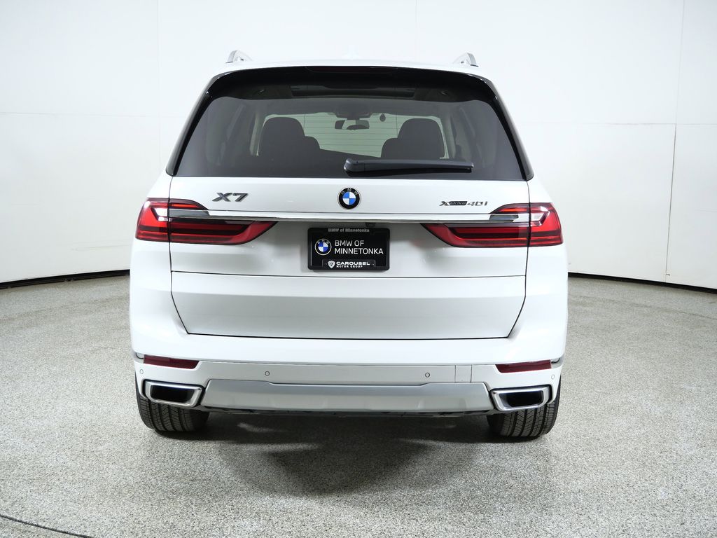 Thumbnail: 2022 BMW X7 - 12