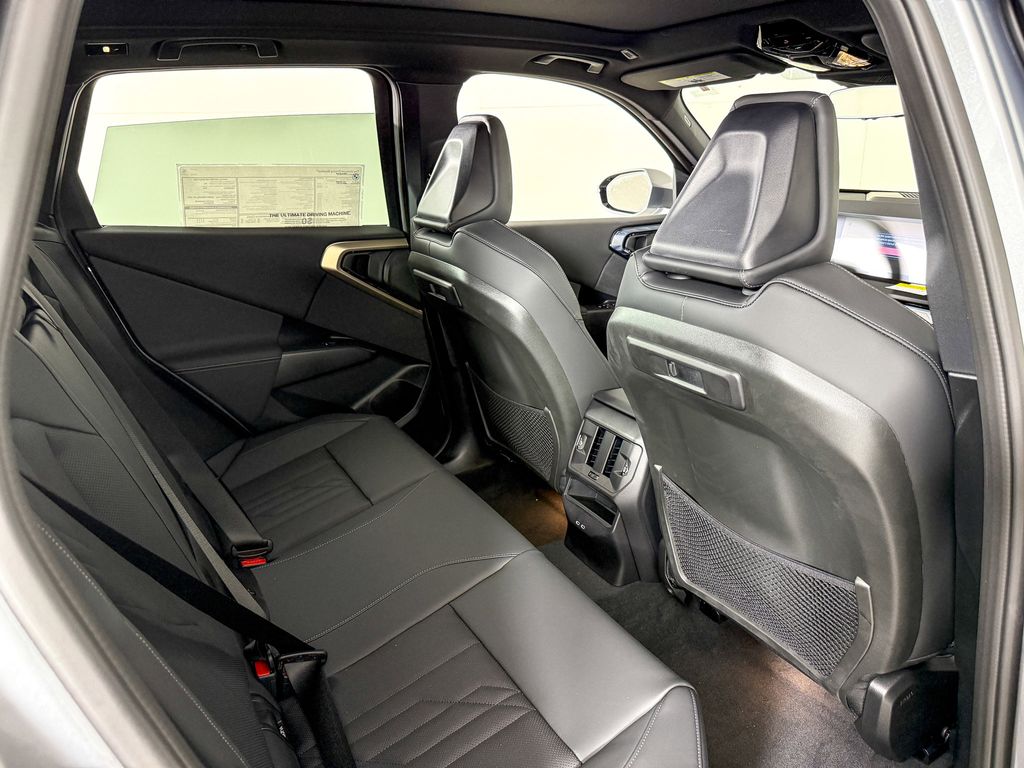 Thumbnail: 2025 BMW X3 - 23